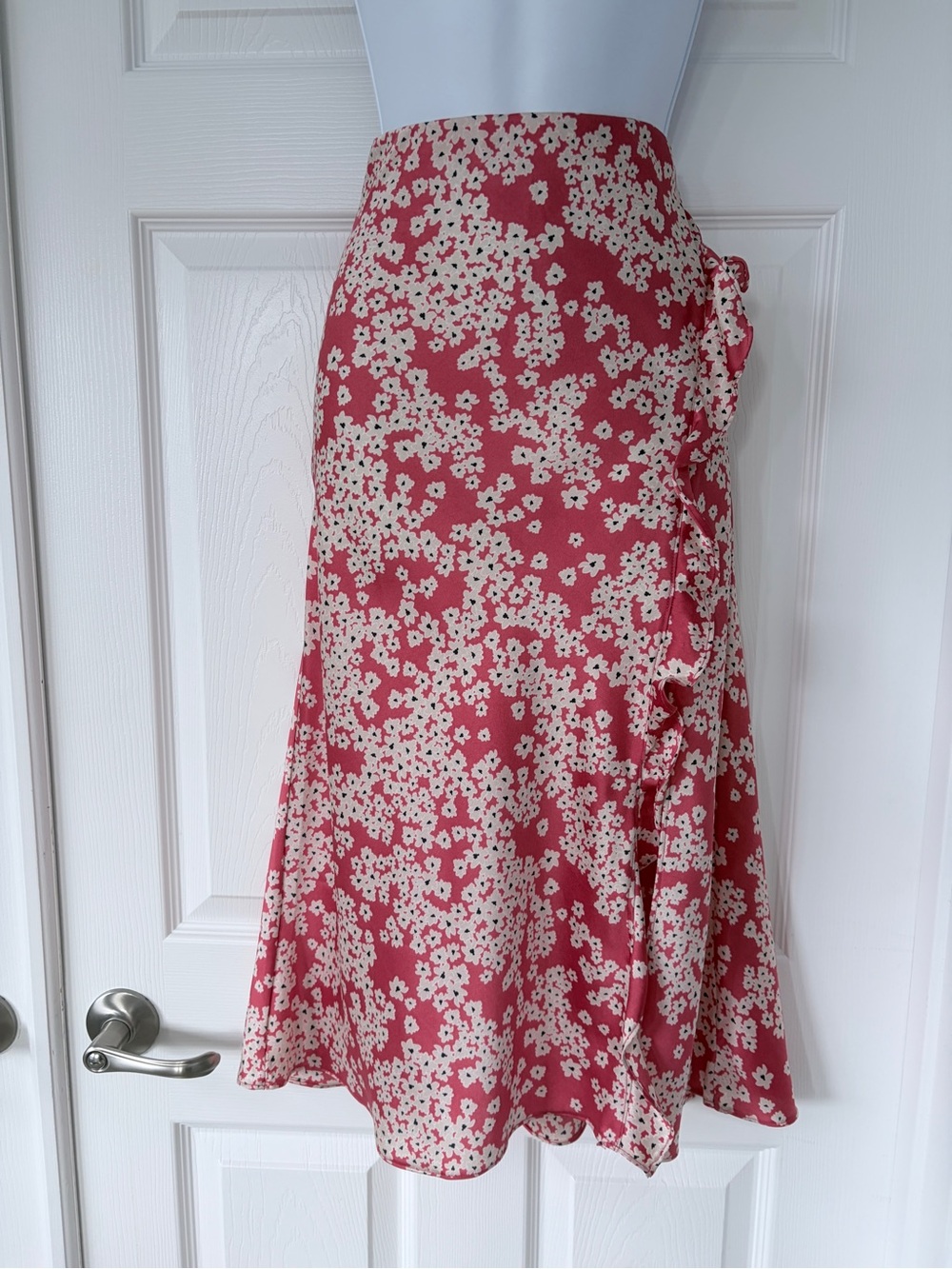 Socialite Coral Floral Midi Skirt